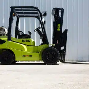 CLARK GTS25 Pneumatic Forklift | 5,000 LB Capacity